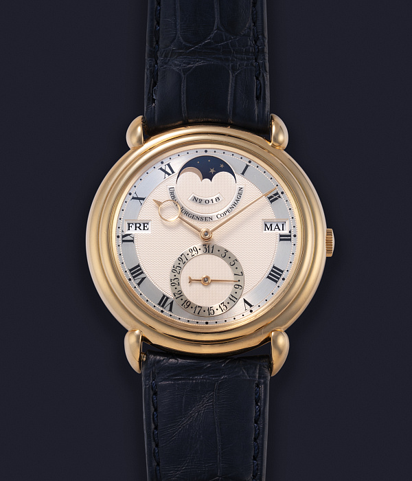 Reference 2 in Yellow Gold