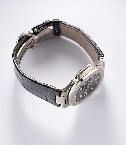 Nautilus Moonphase with 2 Years Service Warranty