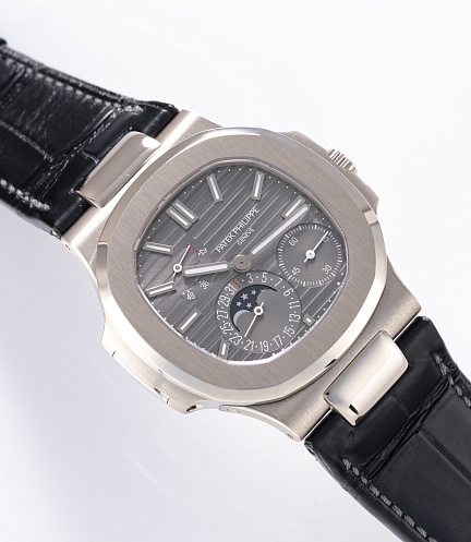 Nautilus Moonphase with 2 Years Service Warranty