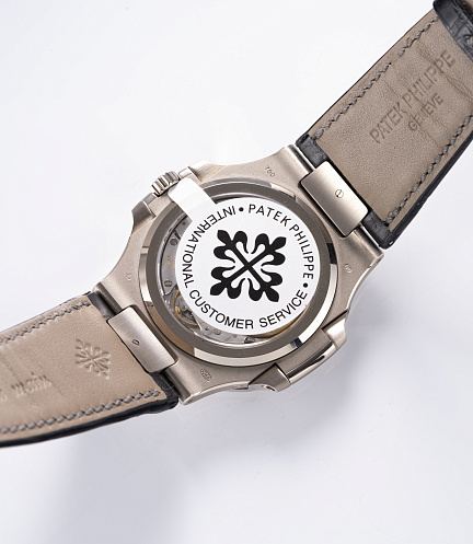 Nautilus Moonphase with 2 Years Service Warranty