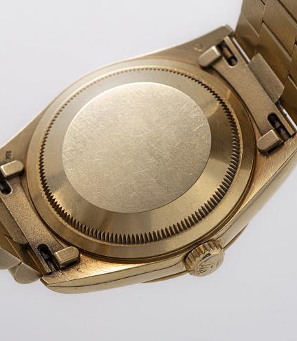 Day-Date born with Onyx Dial mentioned in Papers