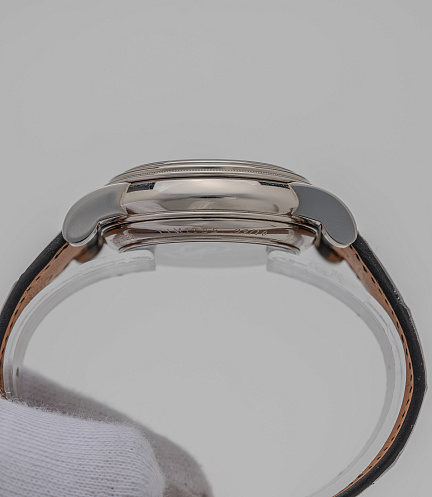 Toric Rattrapante in White Gold with Black Dial