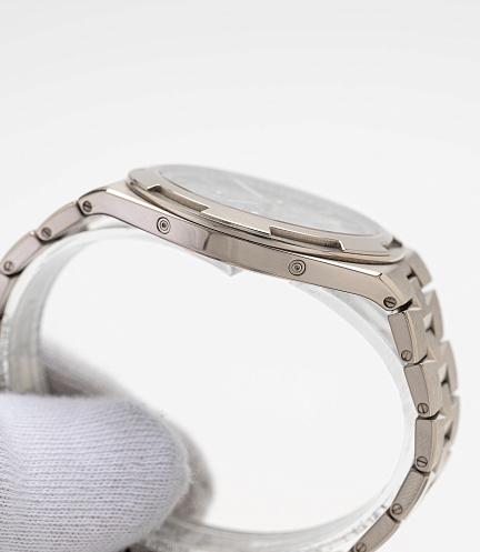 Overseas Ultra Thin Skeleton Perpetual Calendar in White Gold