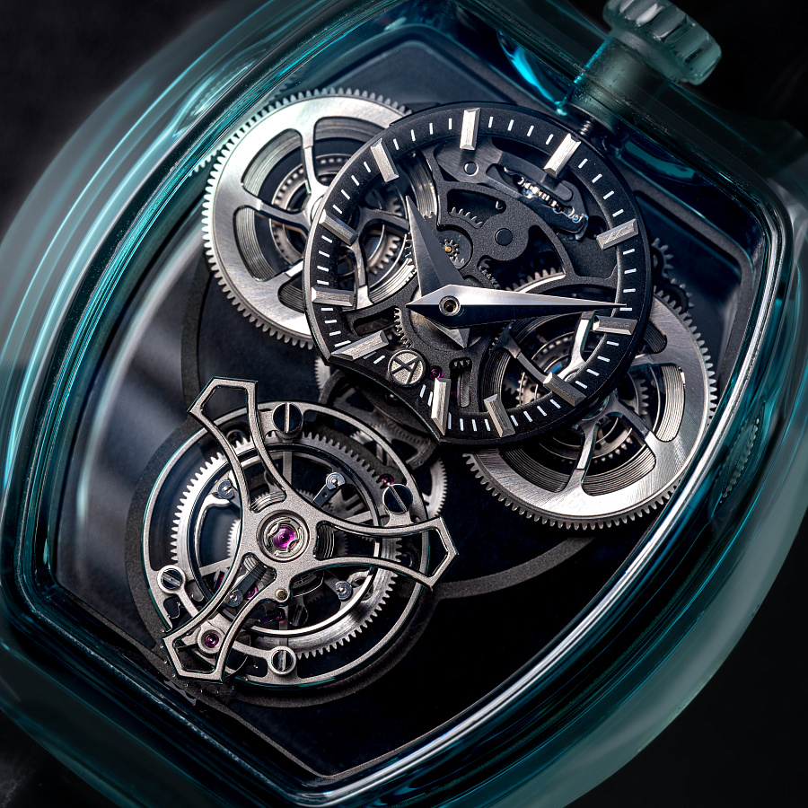 Curvy Purity Tourbillon Emerald "Piece Unique"