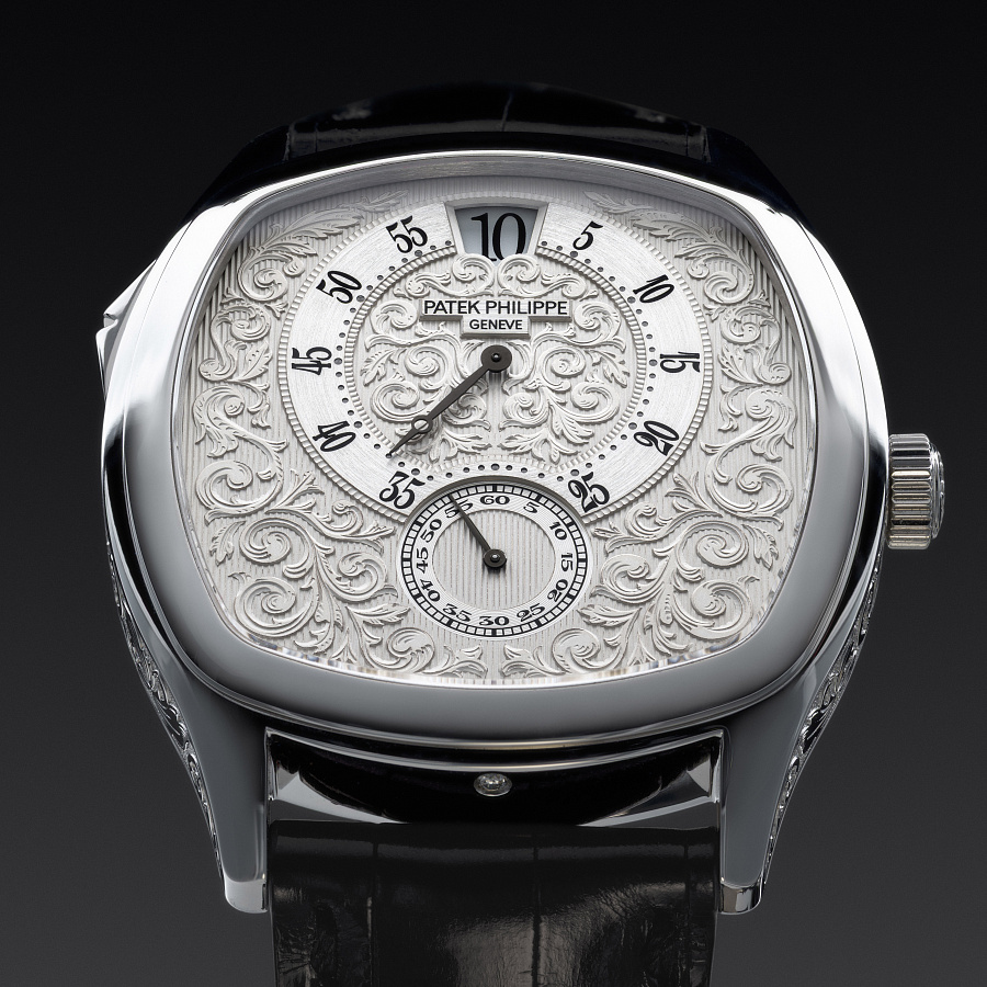 175th Anniversary Chiming Jump Hour in Platinum