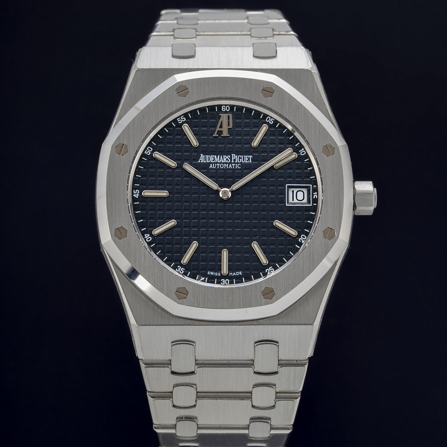 Audemars Piguet Royal Oak Jumbo Fresh Service & Archive