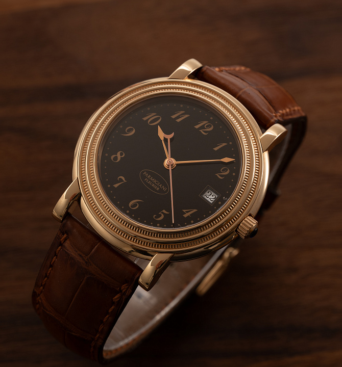 Toric in Rose Gold with Black Lacquer Dial