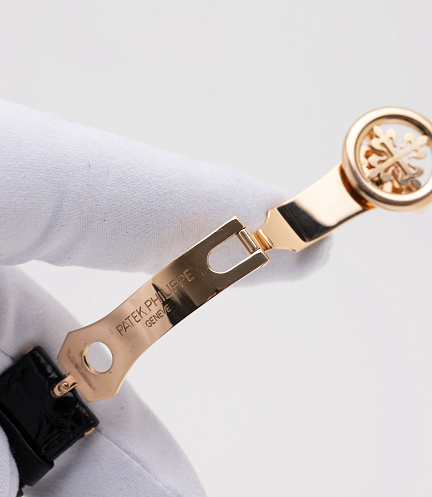 Chronograph in Rose Gold with Black Dial and Breguet Numerals