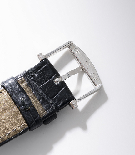 Classic Alarm in White Gold