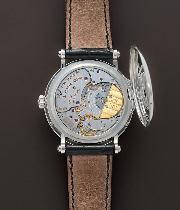 Power Reserve Moonphase in Platinum