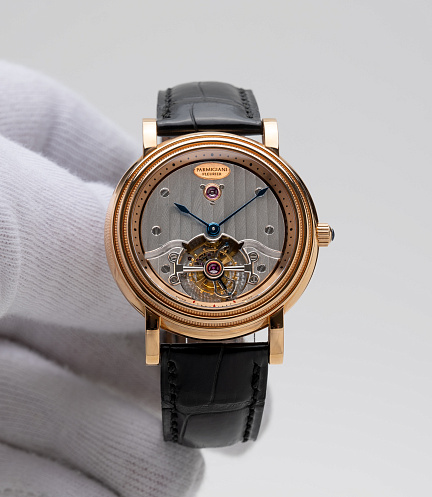 Toric Tourbillon in Rose Gold