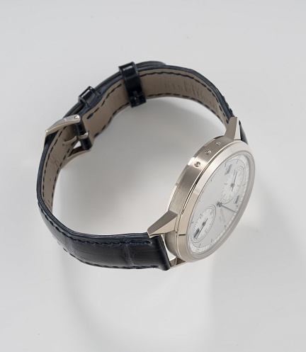 Annual Calendar Regulator in White Gold