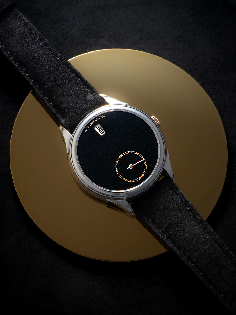 Jumping Hour with Black Jade Stone Dial "L'art des Heures Sautantes"