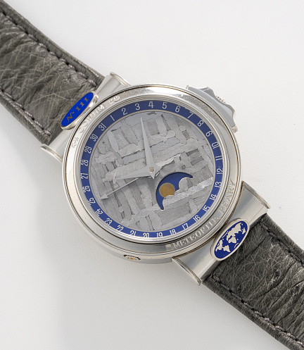 Meteorite Peary in Platinum