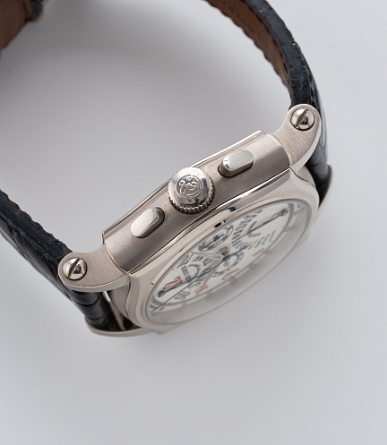 Symphatie Chronograph with Bi-Retrograde Calendar in White Gold