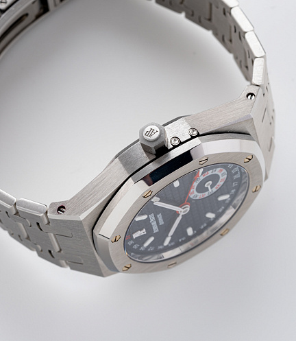 Royal Oak Annual Calendar