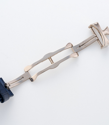 Patrimony Tourbillon in Platinum