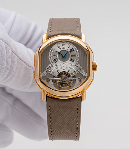 Regulateur Tourbillon in Yellow Gold