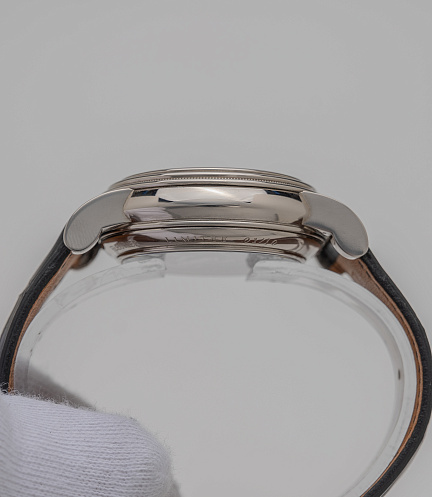 Toric Rattrapante in White Gold with Salmon Dial