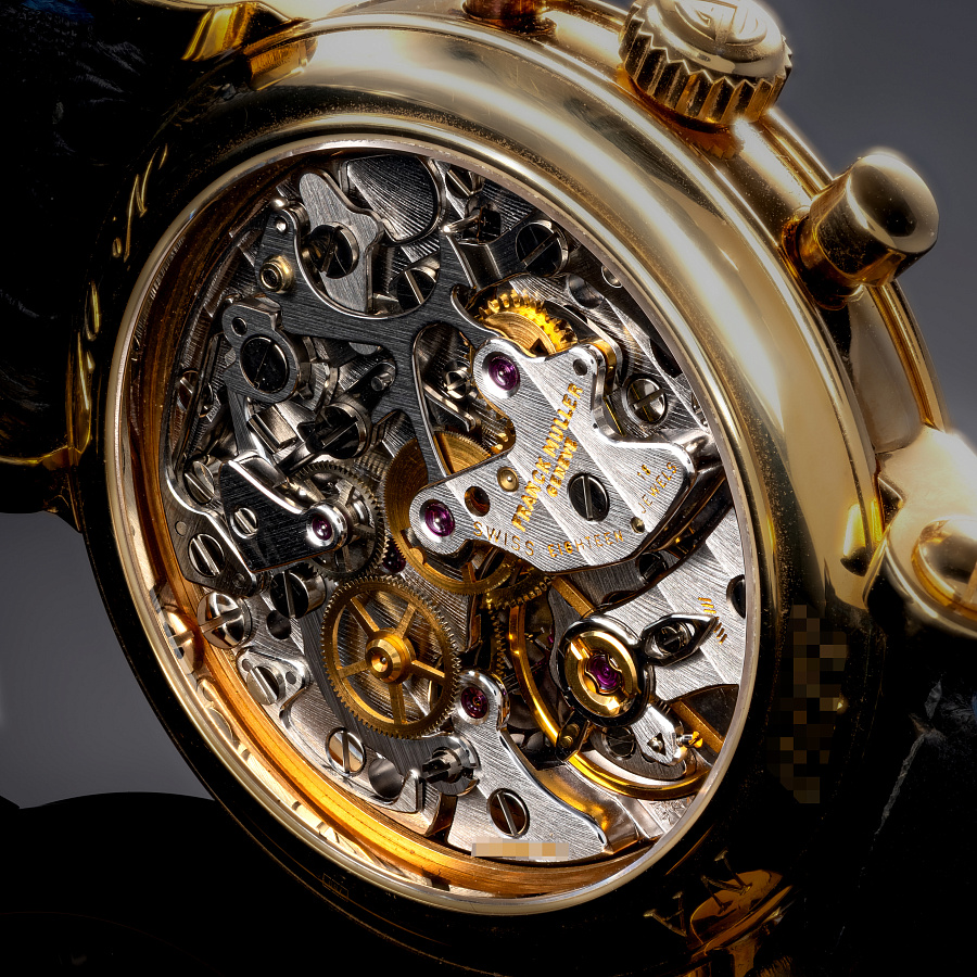Chronograph in Yellow Gold