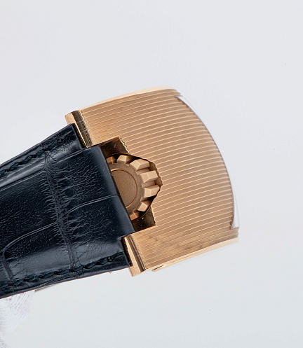 UR-103 in Rose Gold limited to 25 pieces