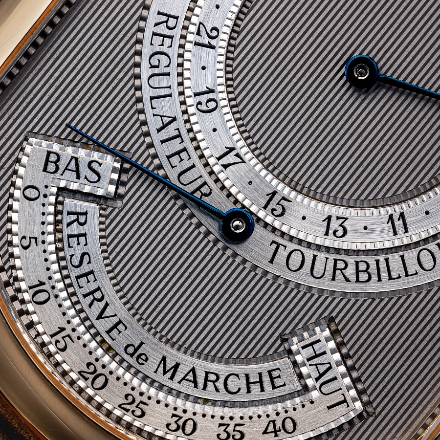 Regulateur Tourbillon in Yellow Gold