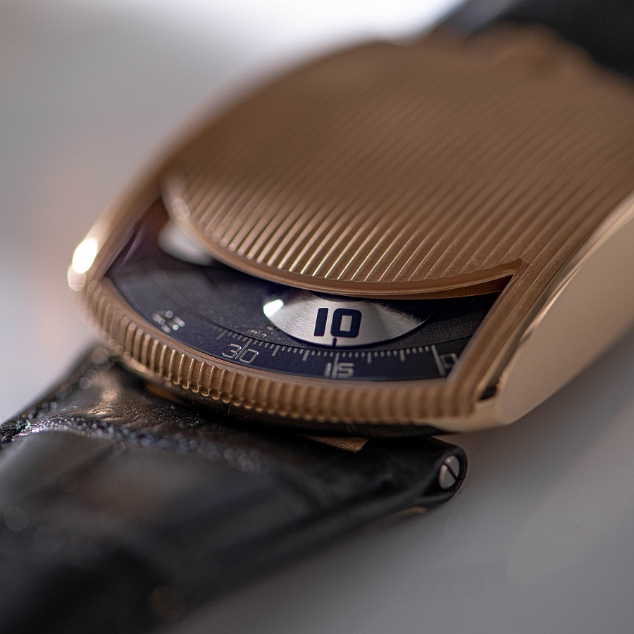 UR-103 in Rose Gold limited to 25 pieces