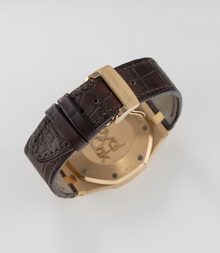 Royal Oak Dual Time in Rosegold