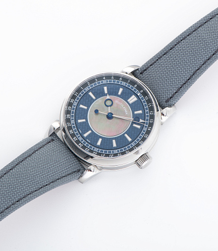 28QDRSC Piece Unique in Stainless Steel with MOP Dial