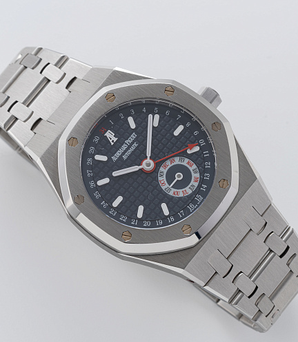 Royal Oak Annual Calendar