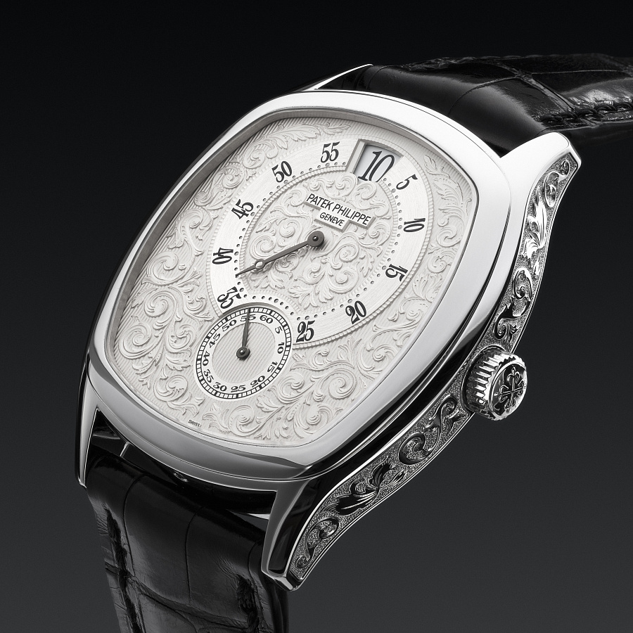 175th Anniversary Chiming Jump Hour in Platinum