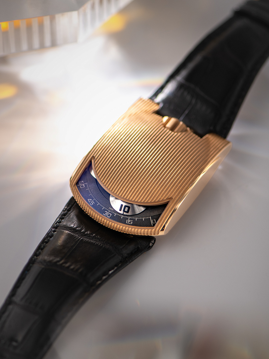 UR-103 in Rose Gold limited to 25 pieces