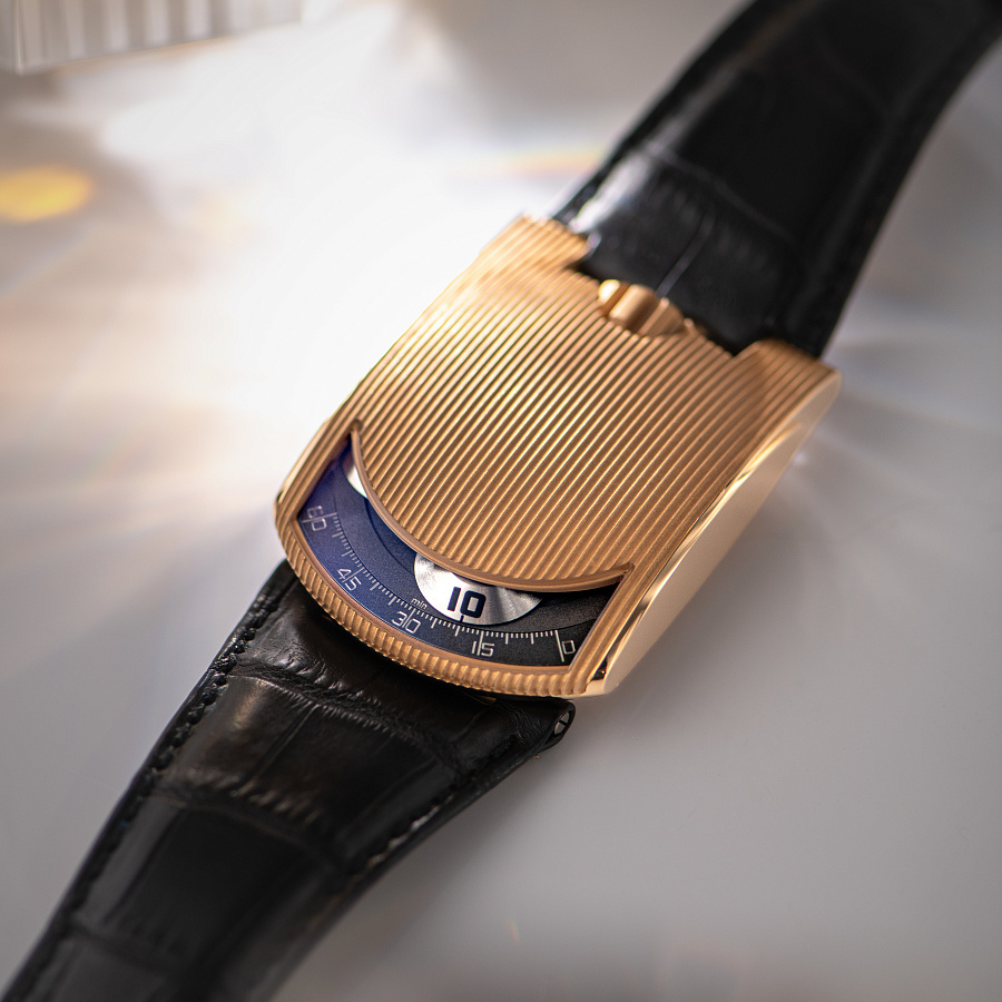 UR-103 in Rose Gold limited to 25 pieces
