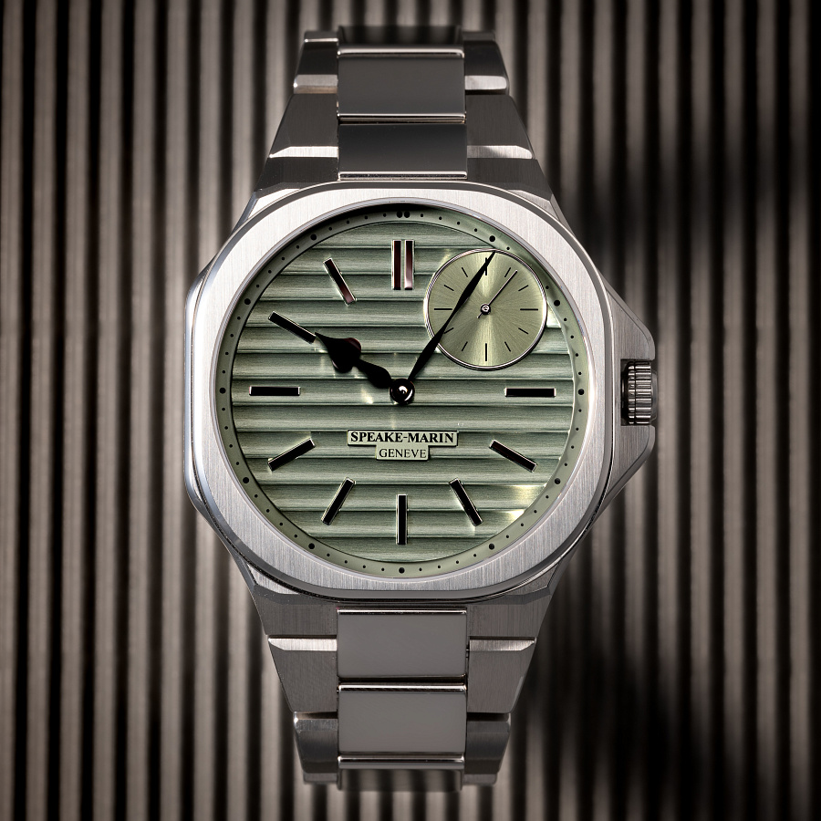 Ripples with Metallic Green Dial