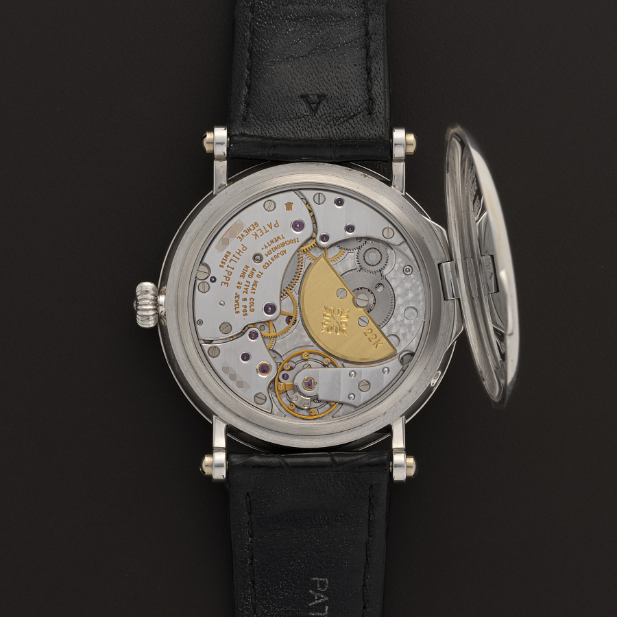 Moonphase Power Reserve in Platinum