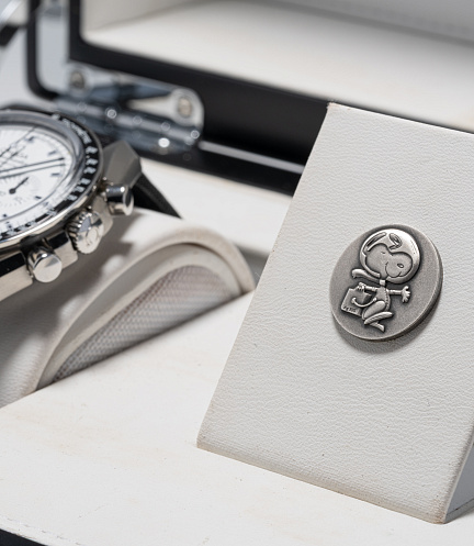 Omega Speedmaster Professional Moonwatch "Snoopy"