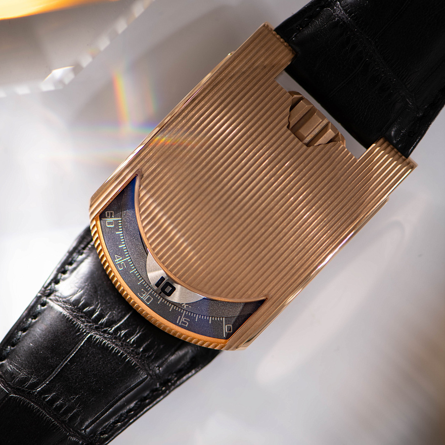 UR-103 in Rose Gold limited to 25 pieces