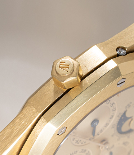 Royal Oak Perpetual Calendar in Yellow Gold