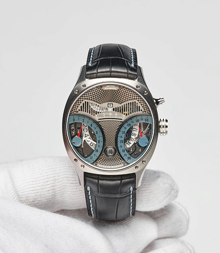 Racer Jumping Hour GMT Piece Unique