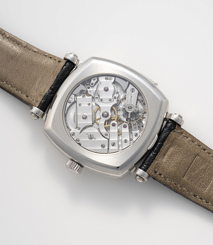 Minute Repeater and Retrograde Second