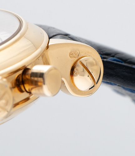 Chronograph in Yellow Gold