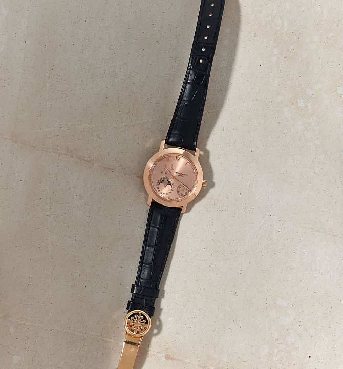Power Reserve Moon Phase in Rose Gold with Salmon Dial