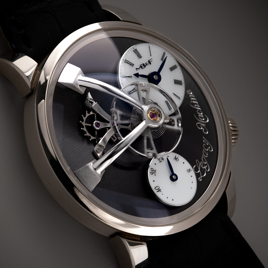 Legacy Machine 101 in White Gold