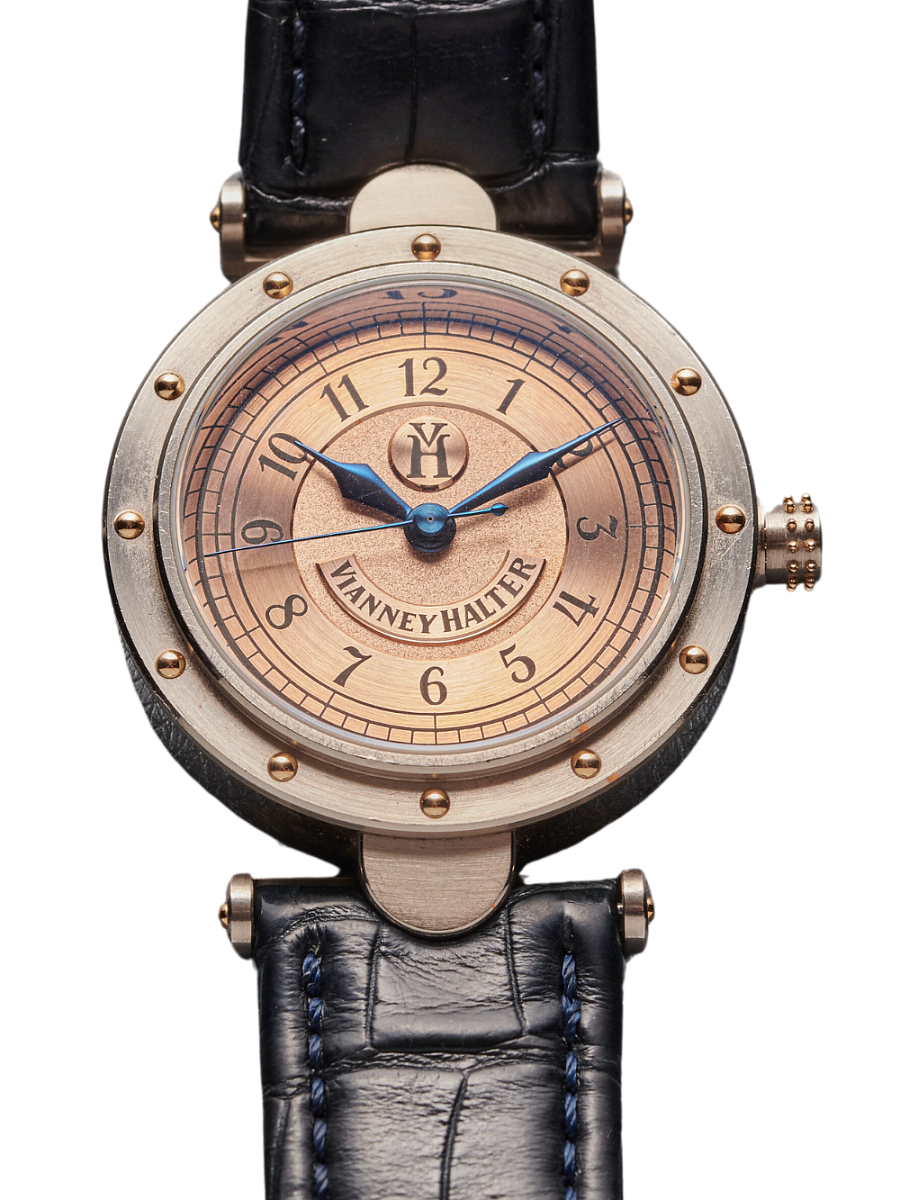 Classic in White Gold with Salmon Dial