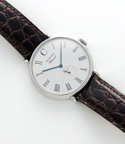 Eszeha in White Gold