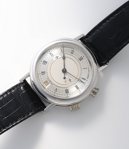Classic Alarm in White Gold