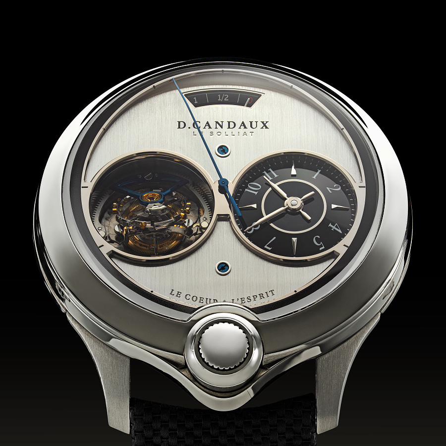 DC1 in Stainless Steel with Brushed Silver-Coloured Platinum Dial