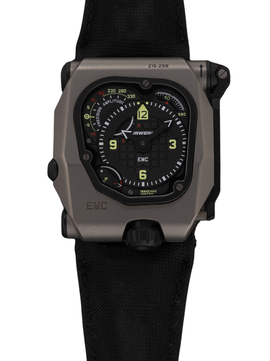 UR-EMC Time Hunter in Stainless Steel and Titanium