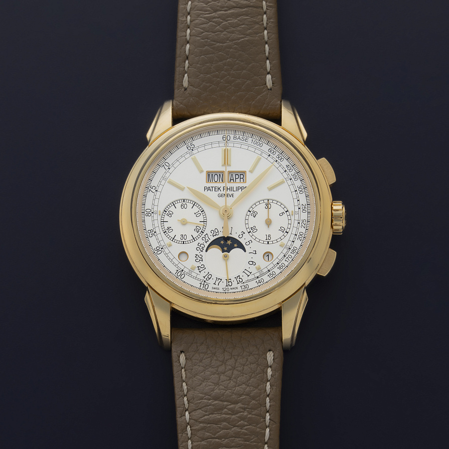Perpetual Calendar Chronograph with Moonphase in Yellow Gold