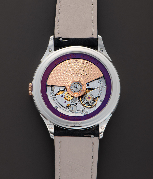 Jumping Hour with Black Jade Stone Dial "L'art des Heures Sautantes"